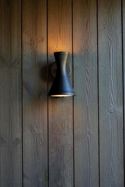 Lutec Architectural Brund udend&oslash;rslampe til v&aelig;g